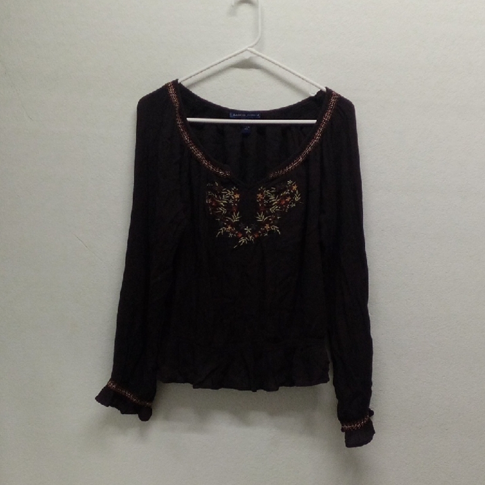 Bandolino Brown Floral Embroidered Scoop Neckline Long Sleeve Blouse